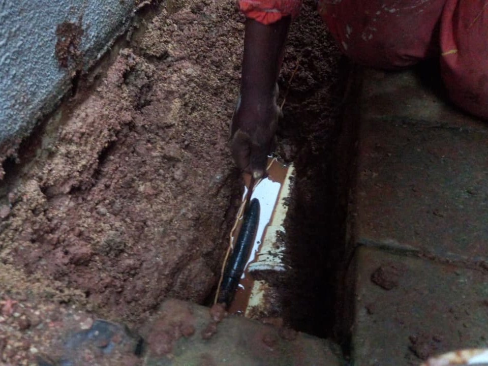 Leak detection services Johannesburg - plumber locating underground pipe leak